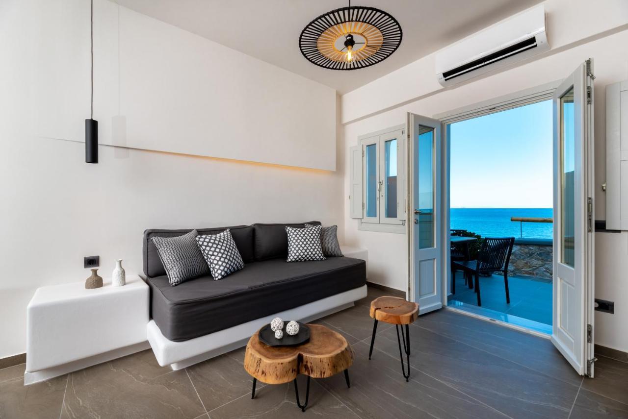 Neoma Luxury Suites คาร์เทราดอส ภายนอก รูปภาพ
