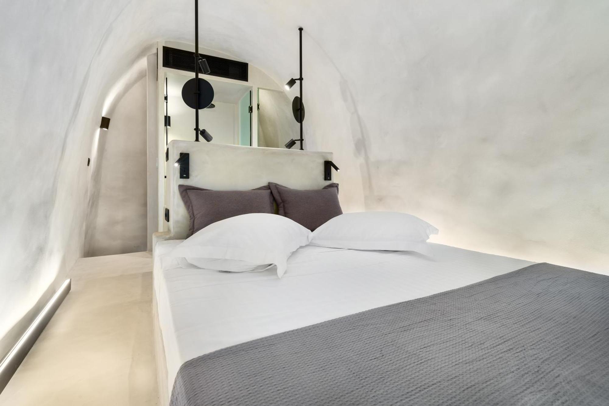 Neoma Luxury Suites คาร์เทราดอส ภายนอก รูปภาพ