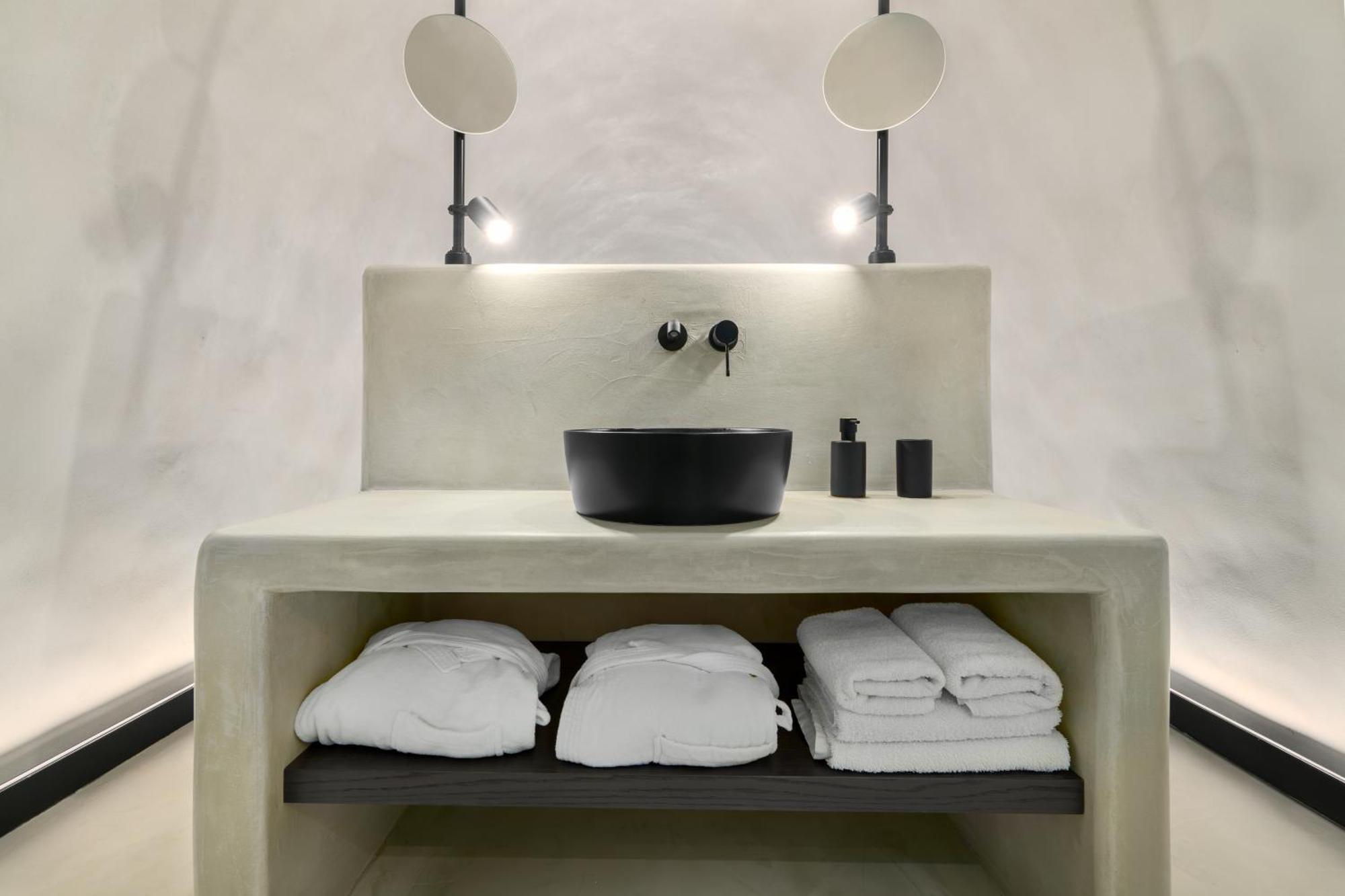 Neoma Luxury Suites คาร์เทราดอส ภายนอก รูปภาพ